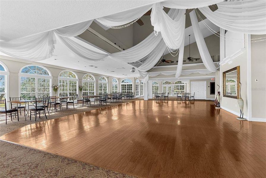 Community amenities in , Weeki Wachee (Image 61).