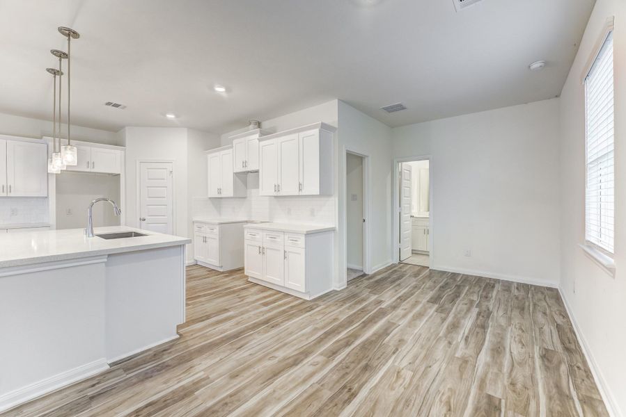 Spacious, unfurnished interior of a new home in Townsen Landing, Humble (Image 31). Spacious, unfurnished interior of a new home in Townsen Landing, Humble (Image 31).