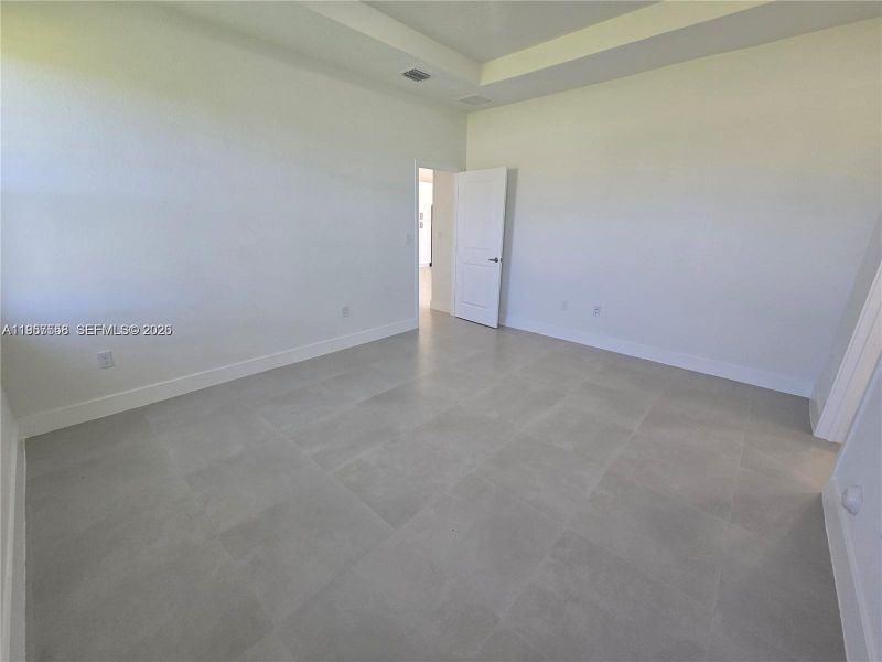 Spacious, unfurnished interior of a new home in , Homestead (Image 51).