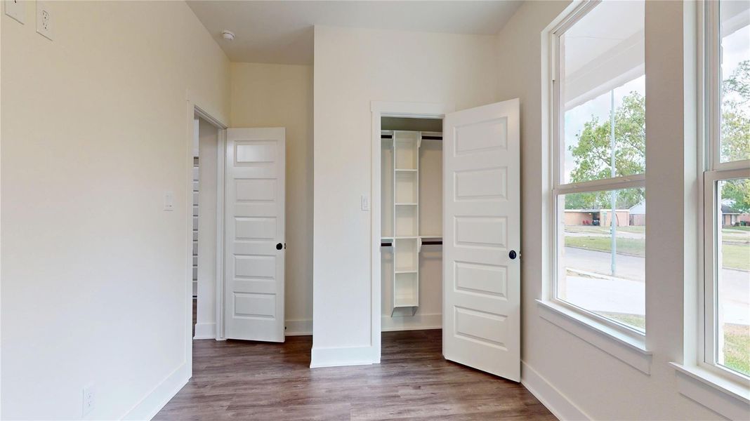 Spacious, unfurnished interior of a new home in , Houston (Image 26).