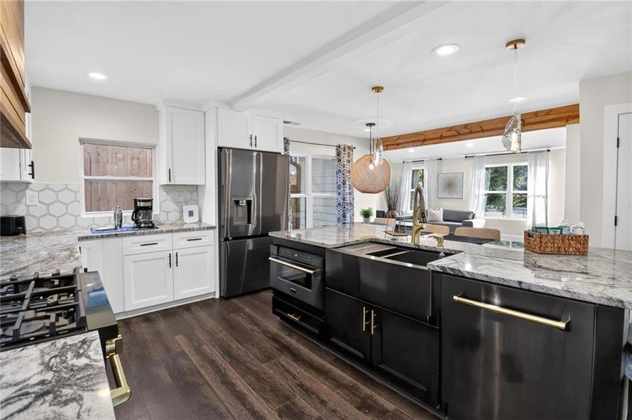Furnished interior view inside a new home in , Atlanta (Image 13).