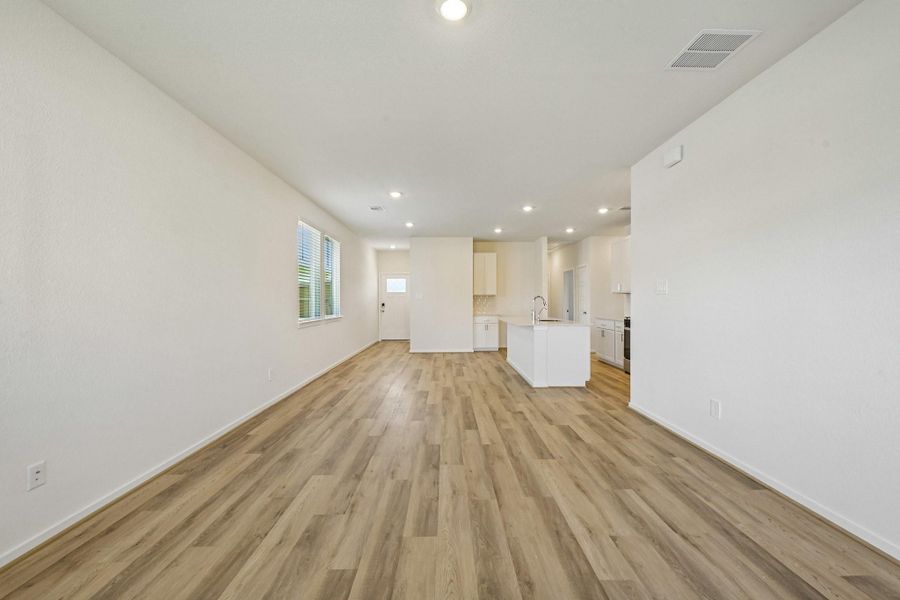 Spacious, unfurnished interior of a new home in Riviera Pines - Traditional Series, Huffman (Image 28).