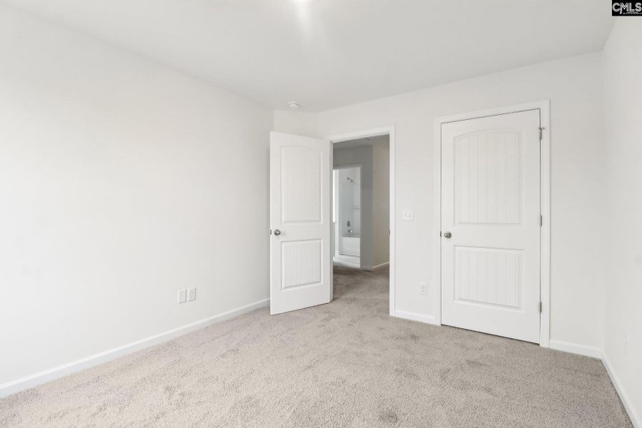 Spacious, unfurnished interior of a new home in Boykin Hills, Chapin (Image 25).