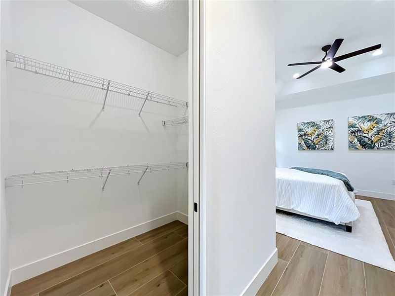 Spacious, unfurnished interior of a new home in , Orlando (Image 23).
