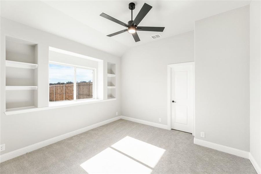 Spacious, unfurnished interior of a new home in Crystal Lake Estates, Red Oak (Image 25).