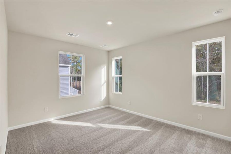 Spacious, unfurnished interior of a new home in Royal Oaks Cottages, Hardeeville (Image 21). Spacious, unfurnished interior of a new home in Royal Oaks Cottages, Hardeeville (Image 21).