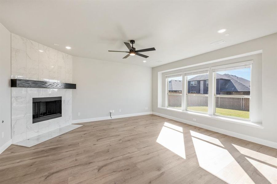 Spacious, unfurnished interior of a new home in Eagle Glen 50, Alvarado (Image 36). Spacious, unfurnished interior of a new home in Eagle Glen 50, Alvarado (Image 36).