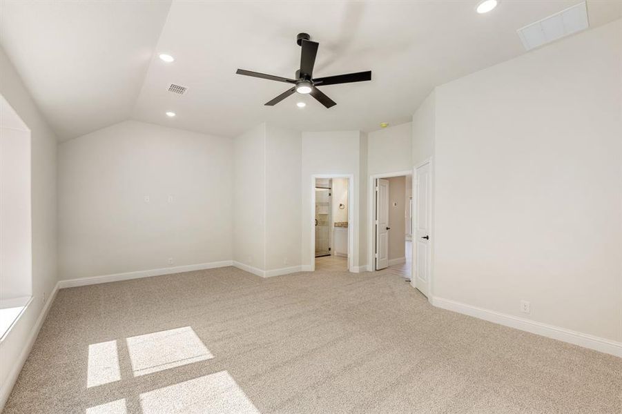 Spacious, unfurnished interior of a new home in Glenwood Meadows, Denton (Image 30). Spacious, unfurnished interior of a new home in Glenwood Meadows, Denton (Image 30).