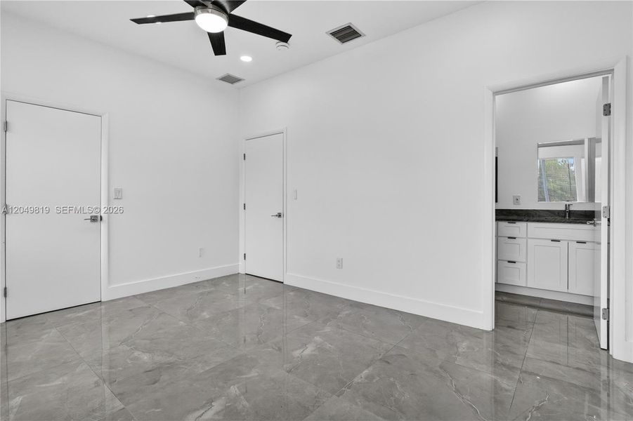 Spacious, unfurnished interior of a new home in , Fort Lauderdale (Image 17). Spacious, unfurnished interior of a new home in , Fort Lauderdale (Image 17).