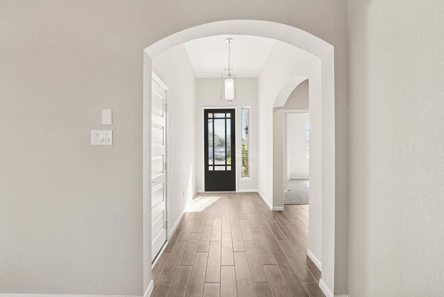 Spacious, unfurnished interior of a new home in Oakwood Estates, Waller (Image 13). Spacious, unfurnished interior of a new home in Oakwood Estates, Waller (Image 13).