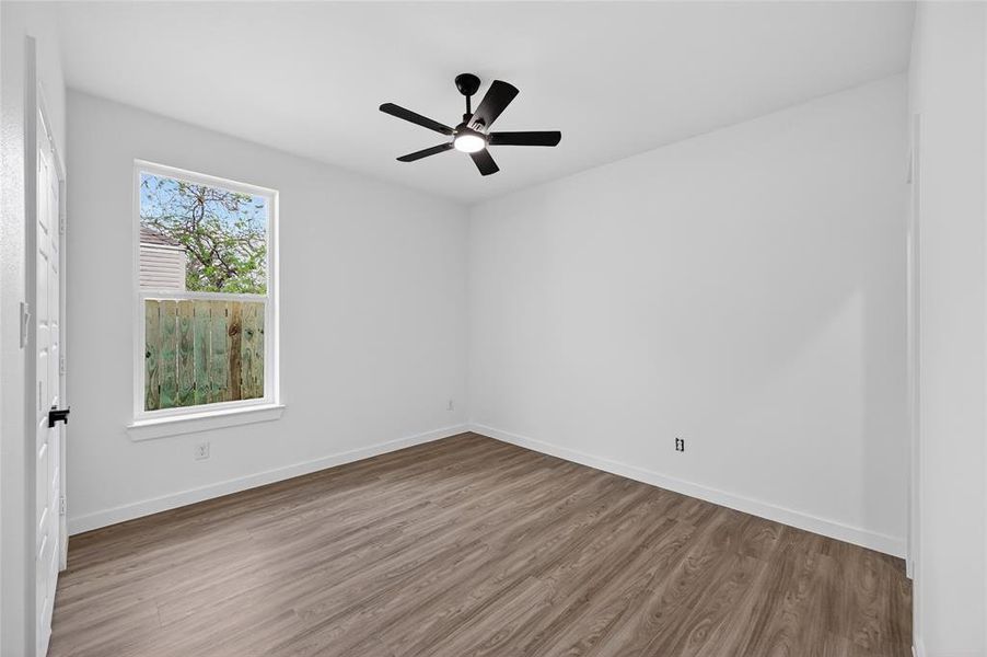 Spacious, unfurnished interior of a new home in , Grand Prairie (Image 15).
