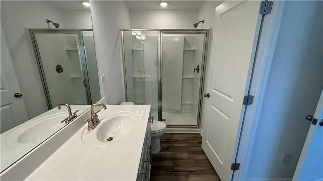 Furnished interior view inside a new home in Laurelwood, Douglasville (Image 5). Furnished interior view inside a new home in Laurelwood, Douglasville (Image 5).