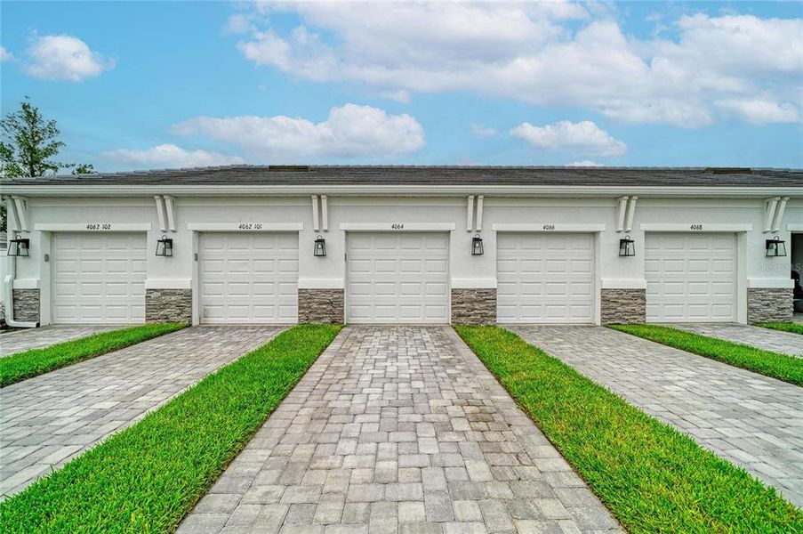 Image 55 of a home in Esplanade at Azario Lakewood Ranch. Image 55 of a home in Esplanade at Azario Lakewood Ranch.