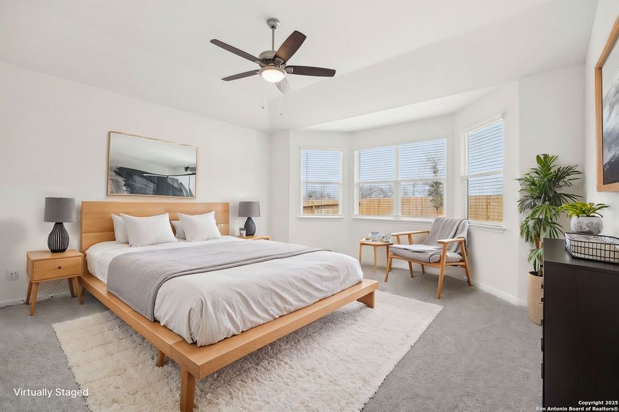 Furnished interior view inside a new home in Carmel Ranch, Schertz (Image 5).