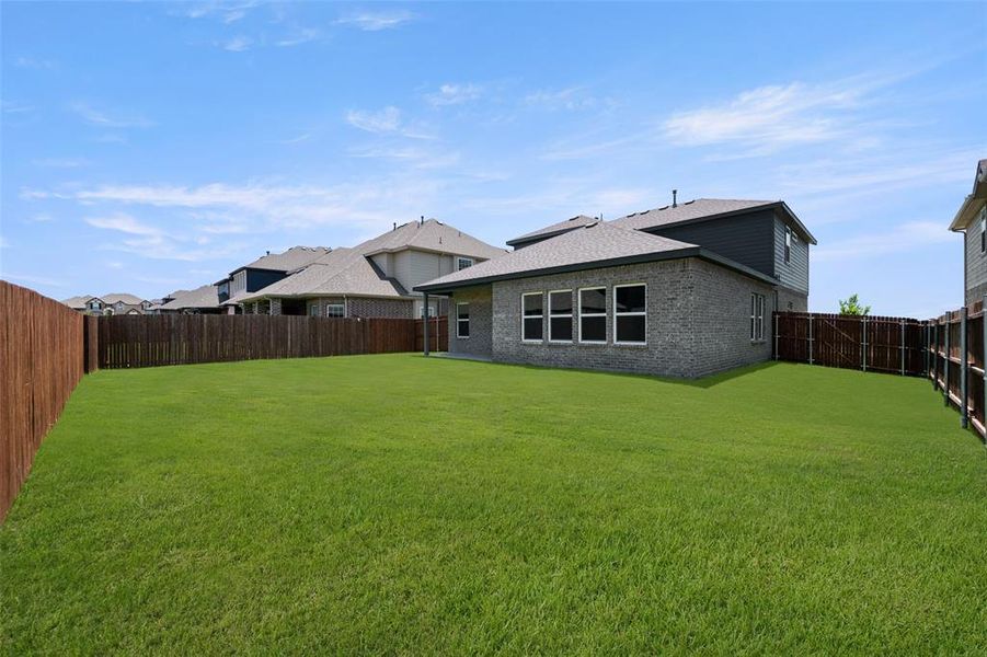 6728 Rockshire- Back-2