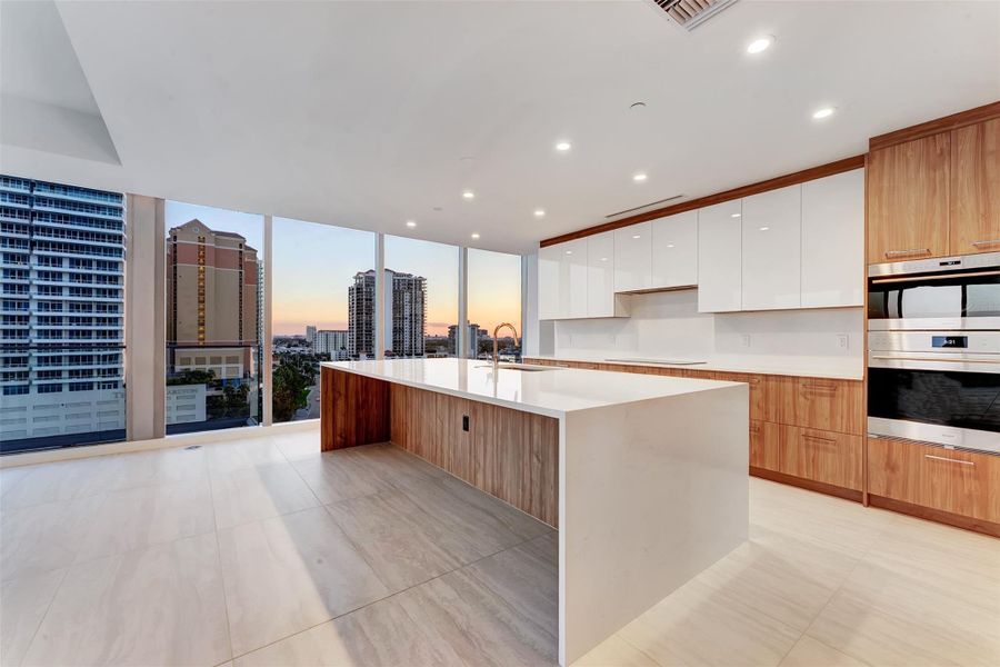 Furnished interior view inside a new home in , Fort Lauderdale (Image 50).
