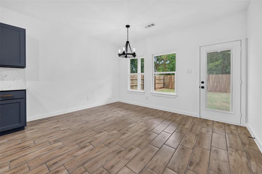 Spacious, unfurnished interior of a new home in , Mabank (Image 13).