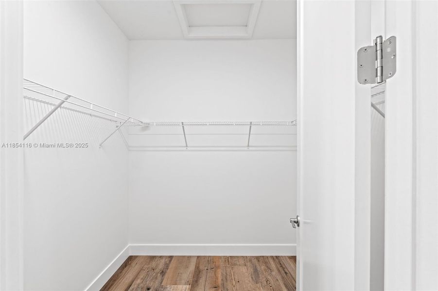 Image 60 of a home in .