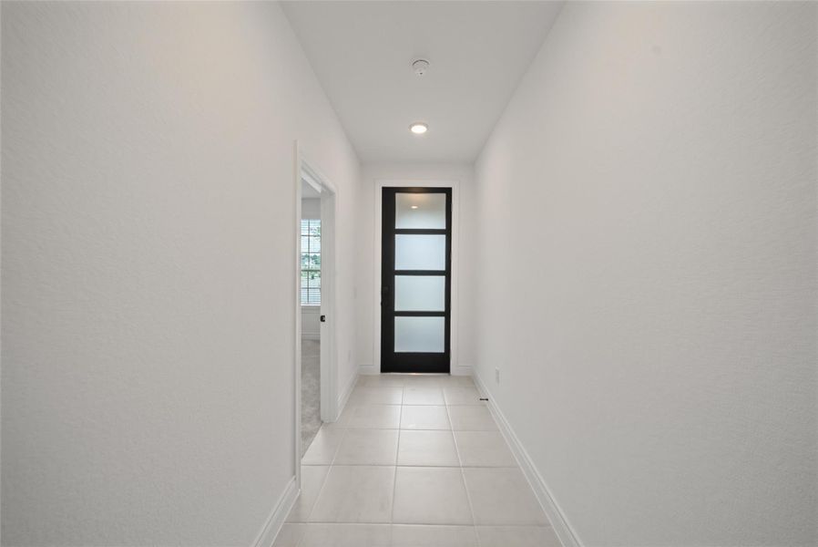 Spacious, unfurnished interior of a new home in Mavera, Conroe (Image 20).