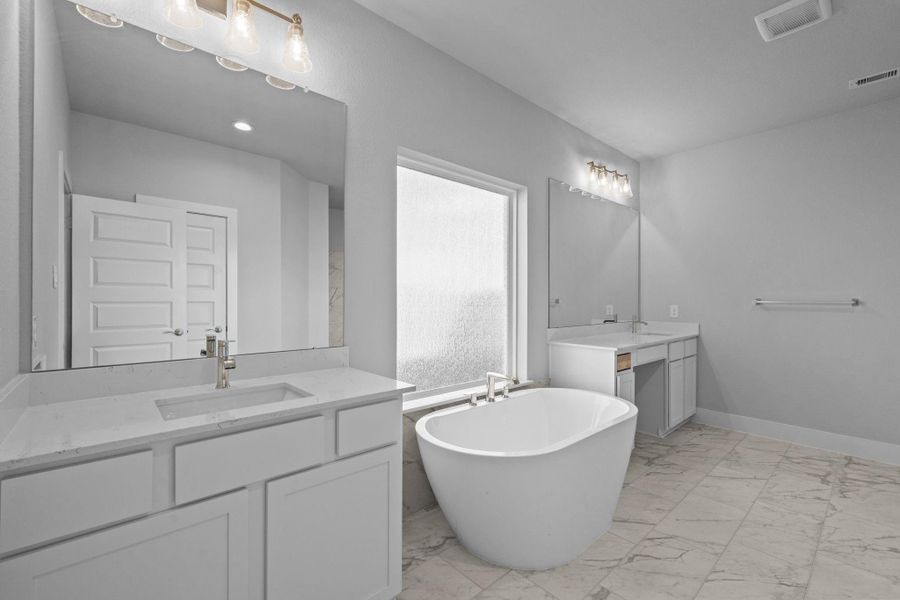 Furnished interior view inside a new home in Beacon Hill, Waller (Image 7).