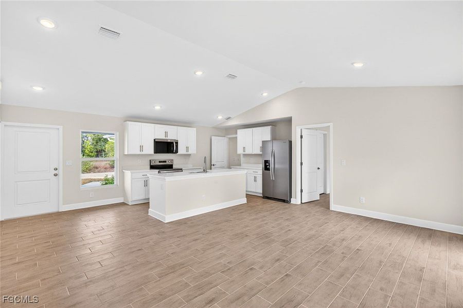 Image 19 of a home in Cape Coral. Image 19 of a home in Cape Coral.