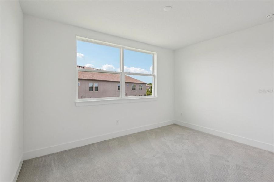 Spacious, unfurnished interior of a new home in Lagoon Residences at Epperson, Wesley Chapel (Image 34).