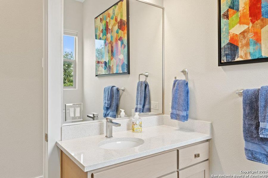 Furnished interior view inside a new home in , Blanco (Image 10).