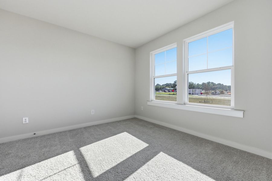 Spacious, unfurnished interior of a new home in , Summerville (Image 23).