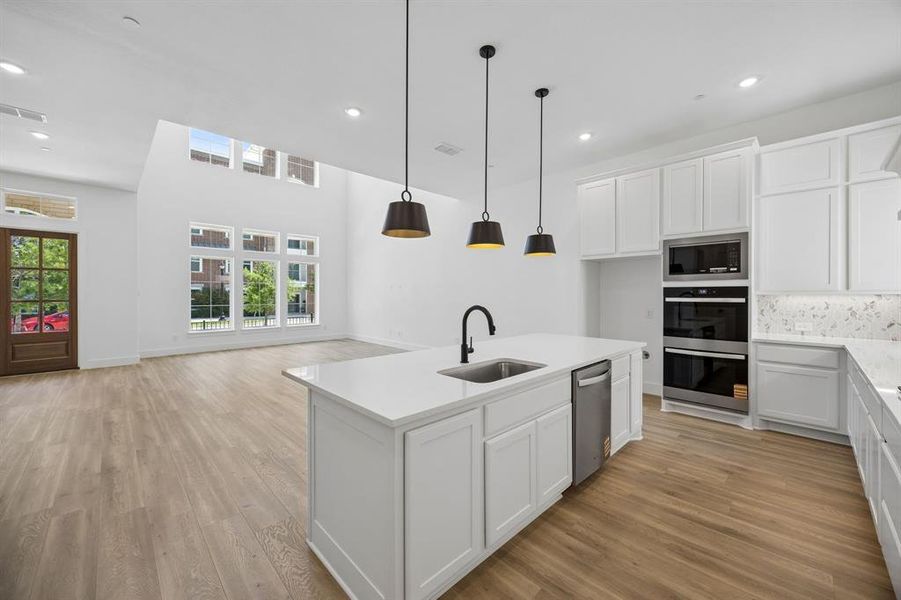 Furnished interior view inside a new home in , Frisco (Image 15).