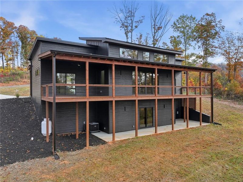 Exterior details and patio area of a home in , Jasper (Image 21).