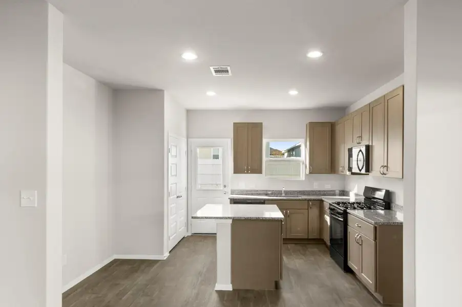 Furnished interior view inside a new home in Harvest Ridge, Elgin (Image 7).