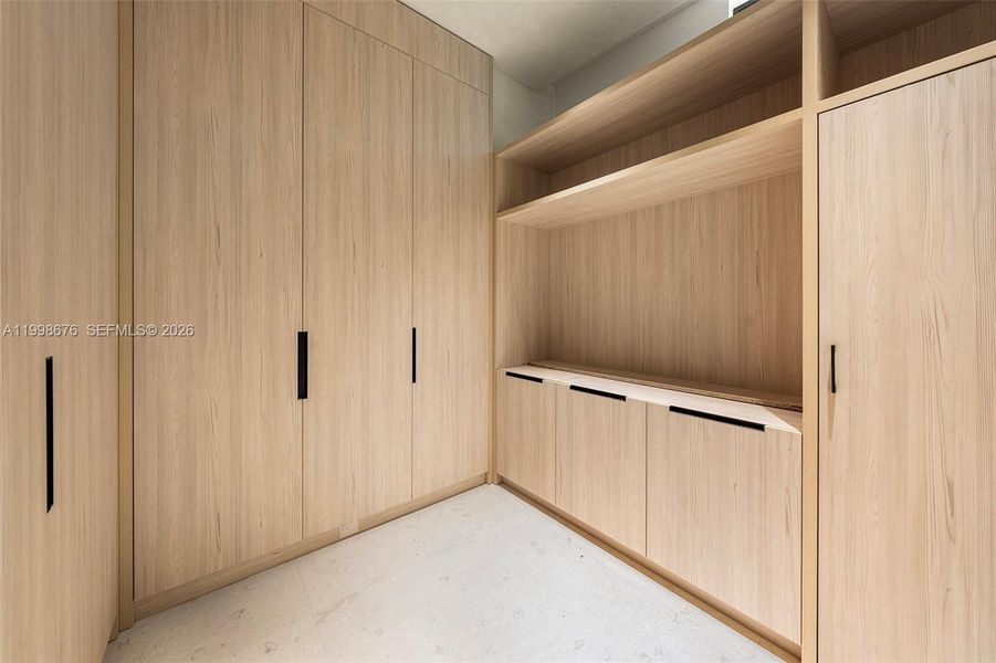 Image 68 of a home in .