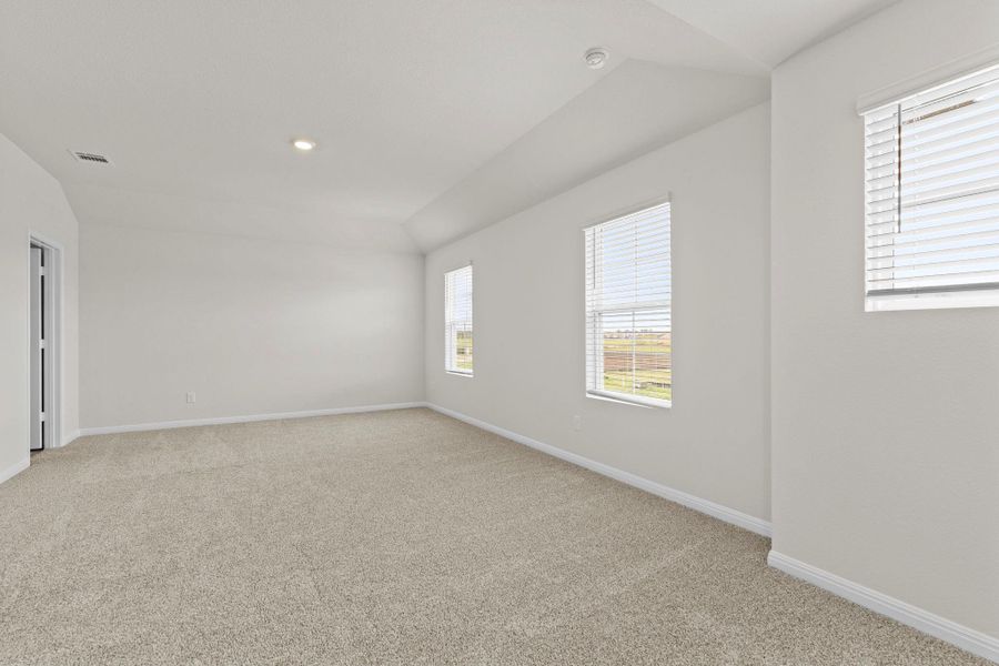 Spacious, unfurnished interior of a new home in Whisper South, San Marcos (Image 29).