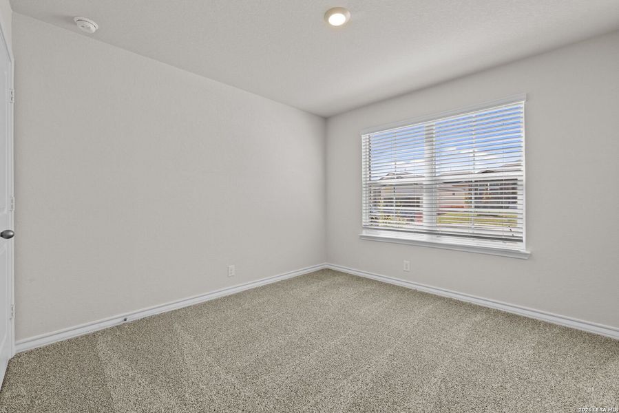 Spacious, unfurnished interior of a new home in Redbird Ranch, San Antonio (Image 20).