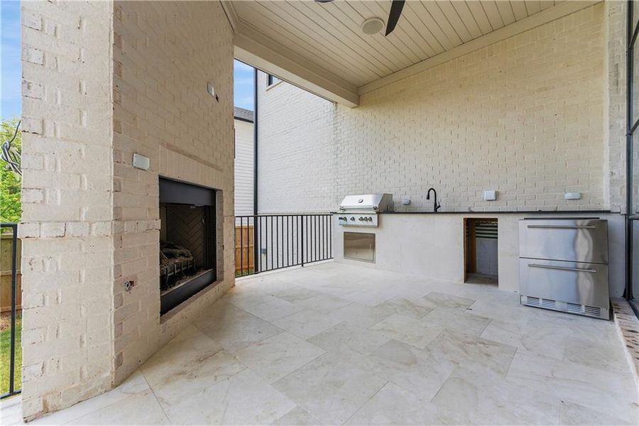 Exterior details and patio area of a home in , Atlanta (Image 27).