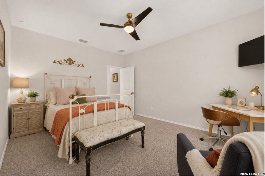 Furnished interior view inside a new home in , Seguin (Image 5).