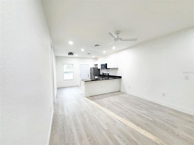 Spacious, unfurnished interior of a new home in , Interlachen (Image 18).