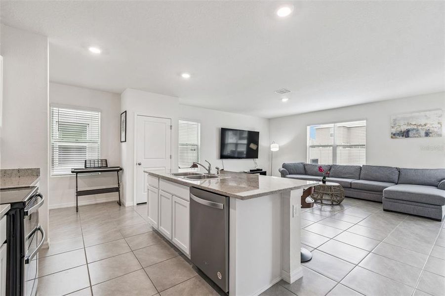 Furnished interior view inside a new home in Westgate at Avalon Park, Wesley Chapel (Image 9).