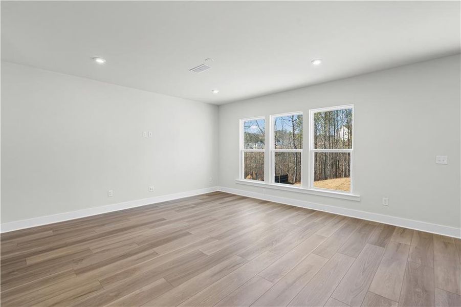 Spacious, unfurnished interior of a new home in Hunters Creek, Flowery Branch (Image 21). Spacious, unfurnished interior of a new home in Hunters Creek, Flowery Branch (Image 21).