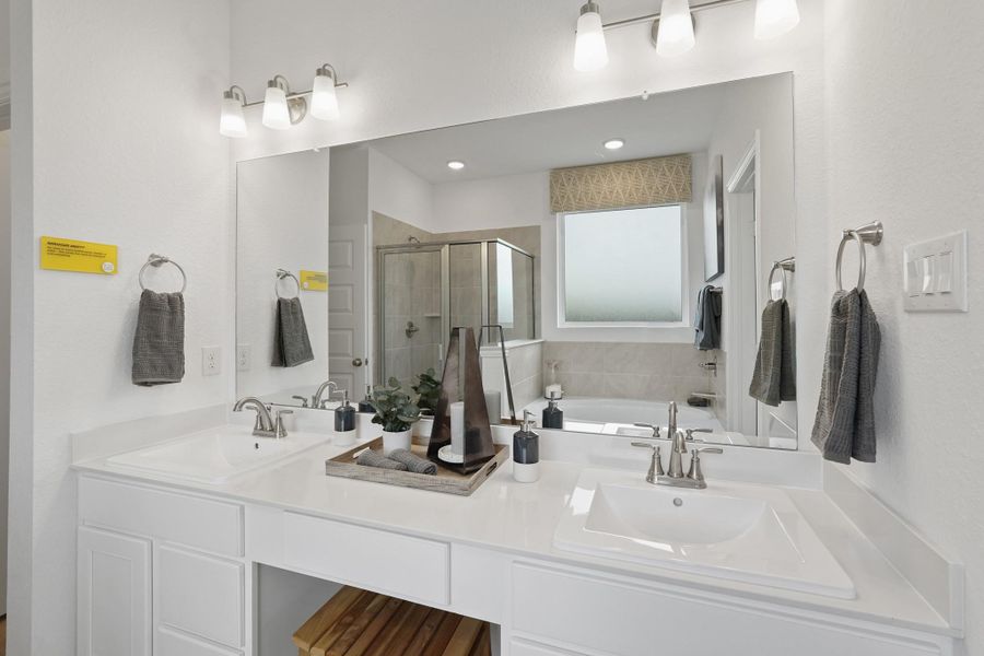 Furnished interior view inside a new home in Colony at Pinehurst, Pinehurst (Image 16).