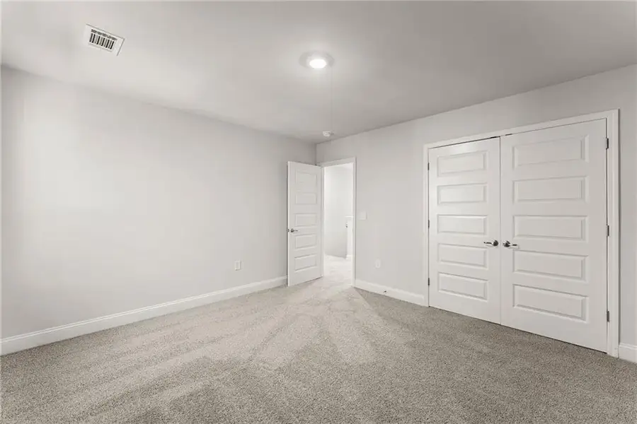 Spacious, unfurnished interior of a new home in Magnolia Villas, Cornelia (Image 17).