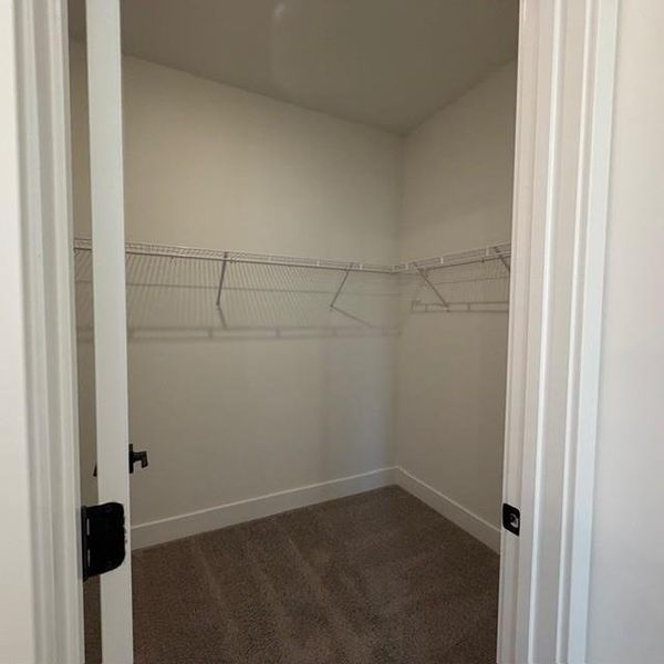 Spacious, unfurnished interior of a new home in Thunder Ridge, Dawsonville (Image 28).