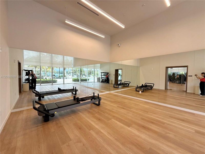 Community amenities in , North Miami (Image 37). Community amenities in , North Miami (Image 37).