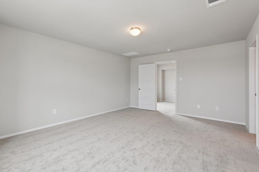 Spacious, unfurnished interior of a new home in Hymeadow, Maxwell (Image 18).