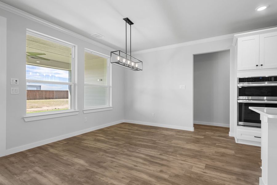 Representative unfurnished interior of a home built from the The Magnolia II by RED GABLE HOMES in Green Prairie Estates, Northlake (Image 22).