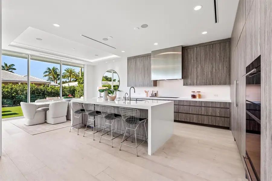 KITCHEN_ANGLE_LEFT