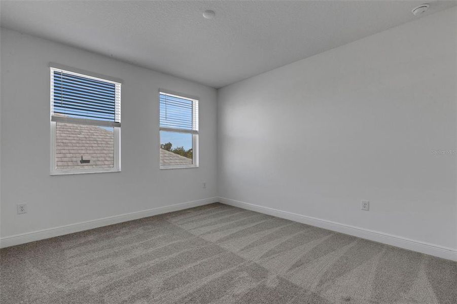 Spacious, unfurnished interior of a new home in Hawkstone, Sarasota (Image 49).