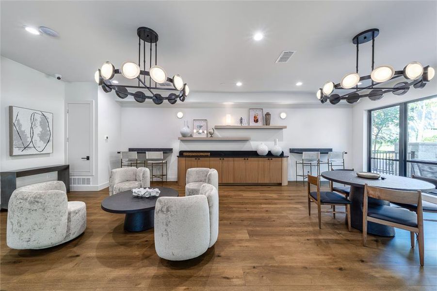 Furnished interior view inside a new home in , Dallas (Image 10).