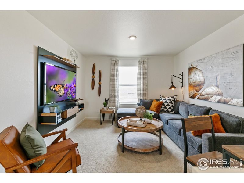 Furnished interior view inside a new home in Settlers Crossing, Commerce City (Image 11).