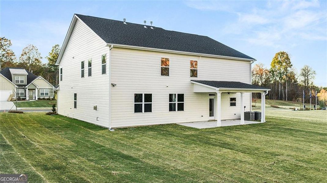 Exterior details and patio area of a home in Heritage Pointe, Senoia (Image 17). Exterior details and patio area of a home in Heritage Pointe, Senoia (Image 17).
